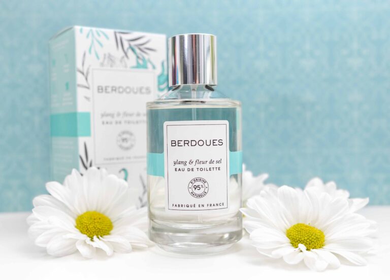 perfume product photography Mississauga, Okaville, Burlington