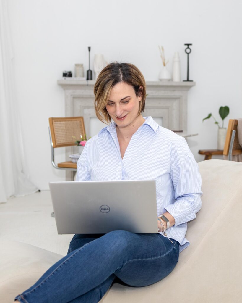woman with laptop accountant
